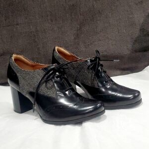 Cierra Briene Clarks Black and Gray Oxford Heels Size 11